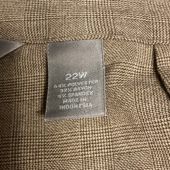 Elegant Tan Women's Trousers - Picture 6 of 7